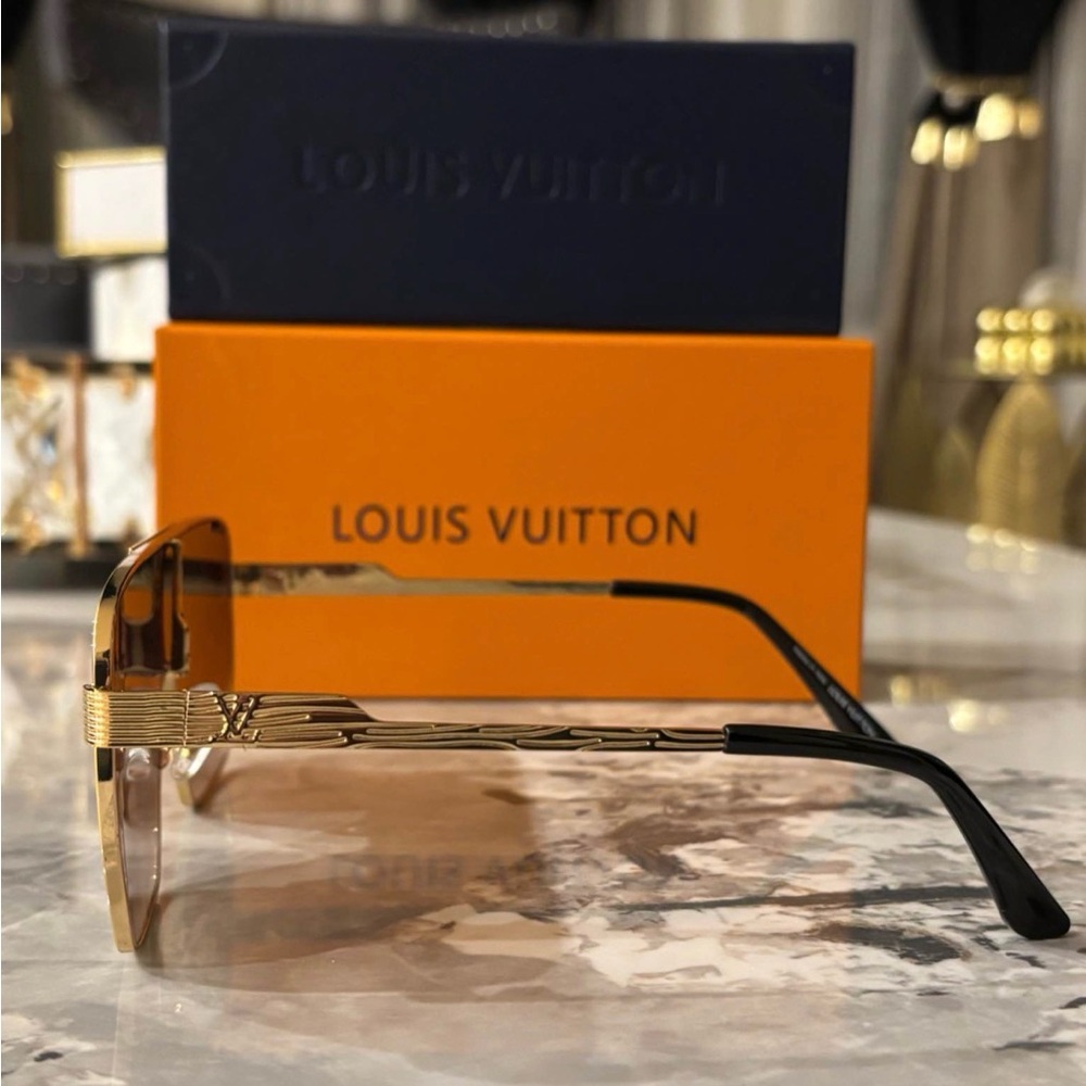 Louis Vuitton Gold-Tinted Sunglasses - Picture 4 of 6